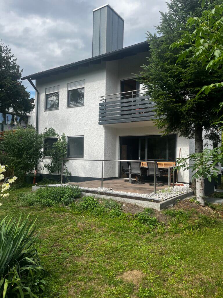 Berufstätigen-WG 5er-WG Wohngemeinschaft München Berg am Laim Haus Garten